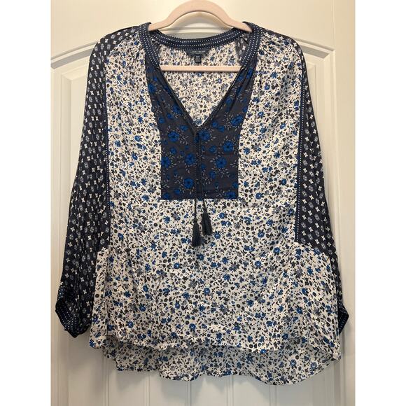 Lucky Brand Tops - Lucky Brand Women’s Floral Boho Peasant V-Neck Tassel Tie‎ Top Size M Blue Gray